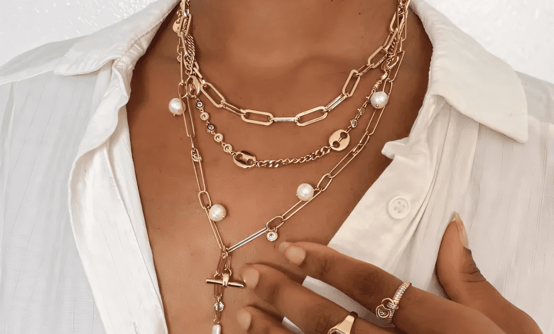 10 Must-Have Jewelry Pieces to Refresh Your Spring 2024 Style
