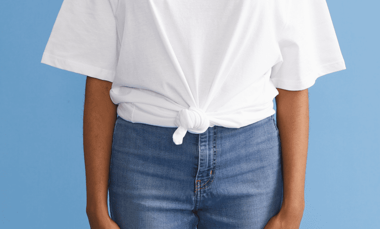 The Ruffled Side Knot: A Simple Way to Add Flair to Your White Tee