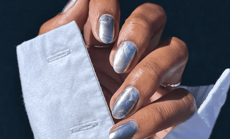 20 Short Chrome Nail Designs: Elevate Your Manicure with a Touch of Glamor