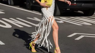 13 Stylish Combinations of Dresses with Sandals for a Refreshing Look
