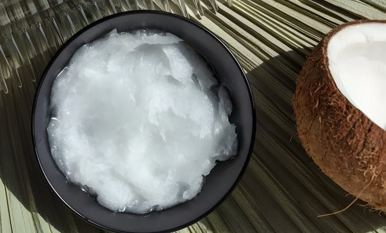 Coconut Oil as a Natural Moisturizer: When and How to Use It Effectively