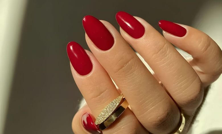 A Feast for the Eyes: Cranberry Nails Bring a Gourmet Touch to Red Nail Art